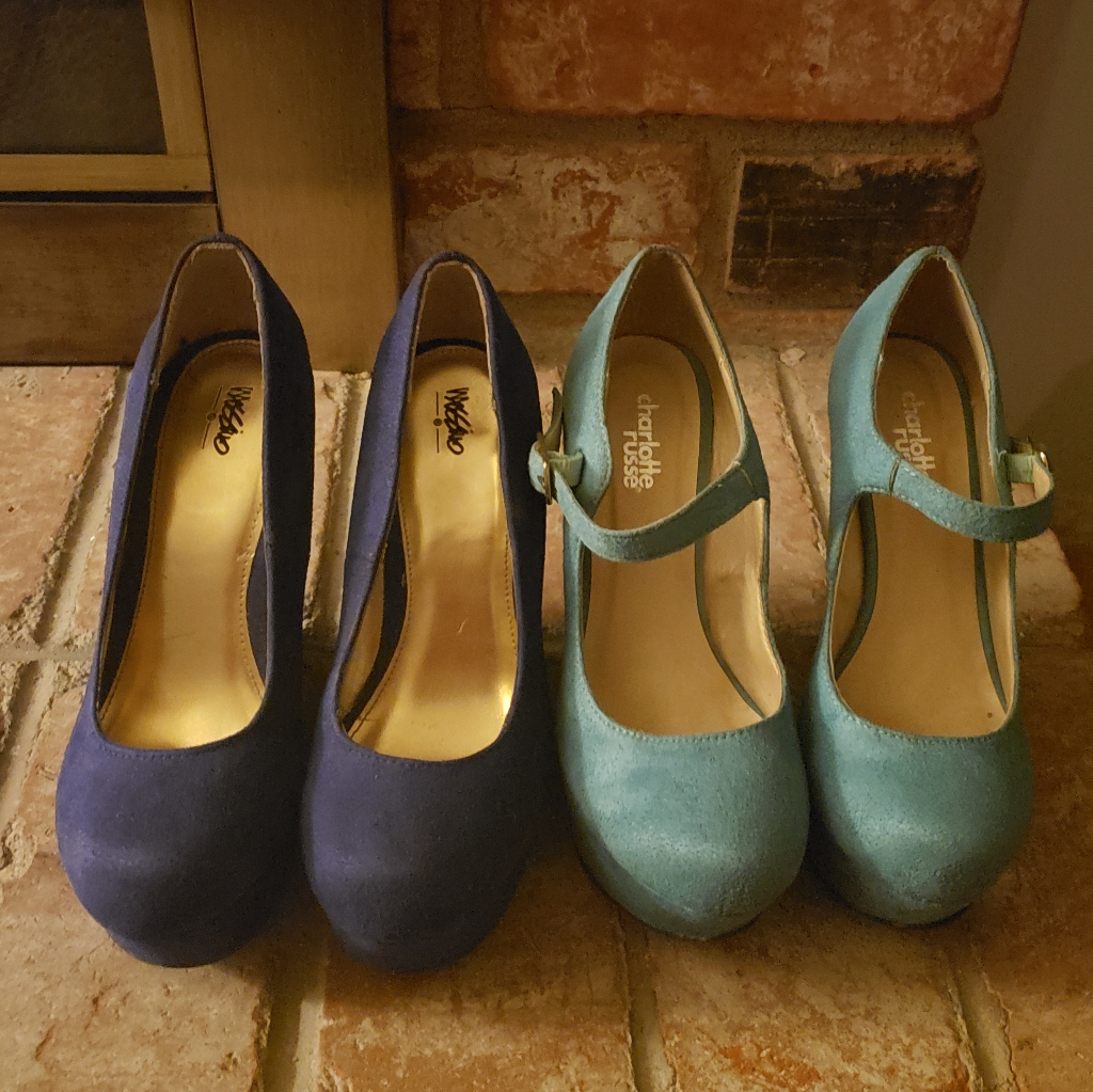 Suede Wedge Bundle
